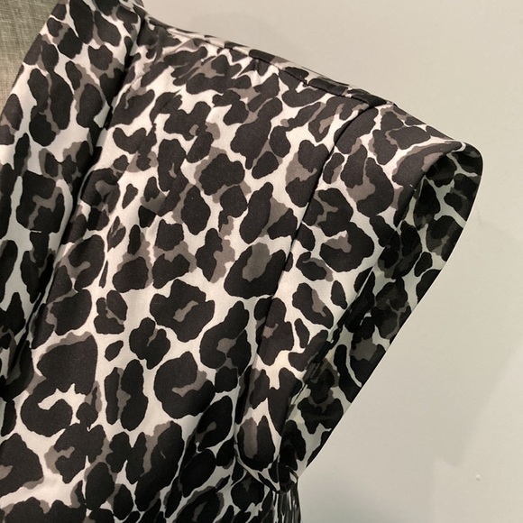 CALVIN Klein Leopard Print Cowl Neck Sleeveless Blouse - Picture 9 of 14